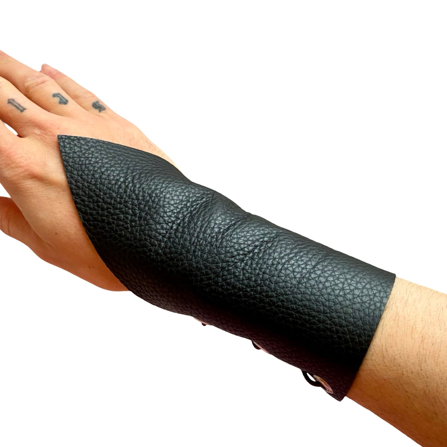 KINK KBH // HANDCRAFTED - SHAPESHIFTER SKIND ARMBÅND