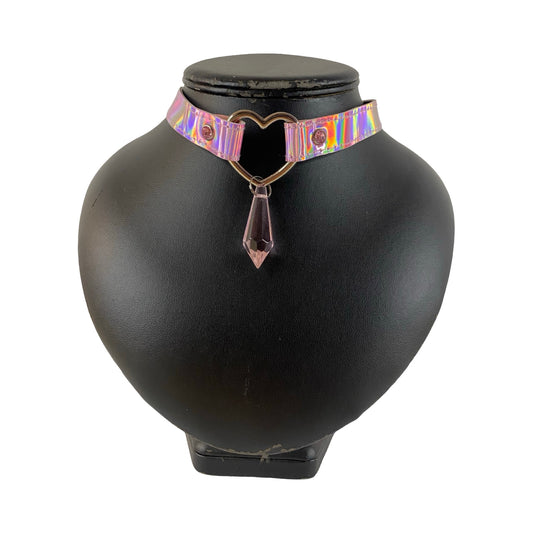 KINK KBH // HANDCRAFTED - PINK HOLO HJERTE HANGING GEM HALSBÅND