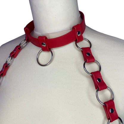 SINESTESIA - ROSE HARNESS I RØD